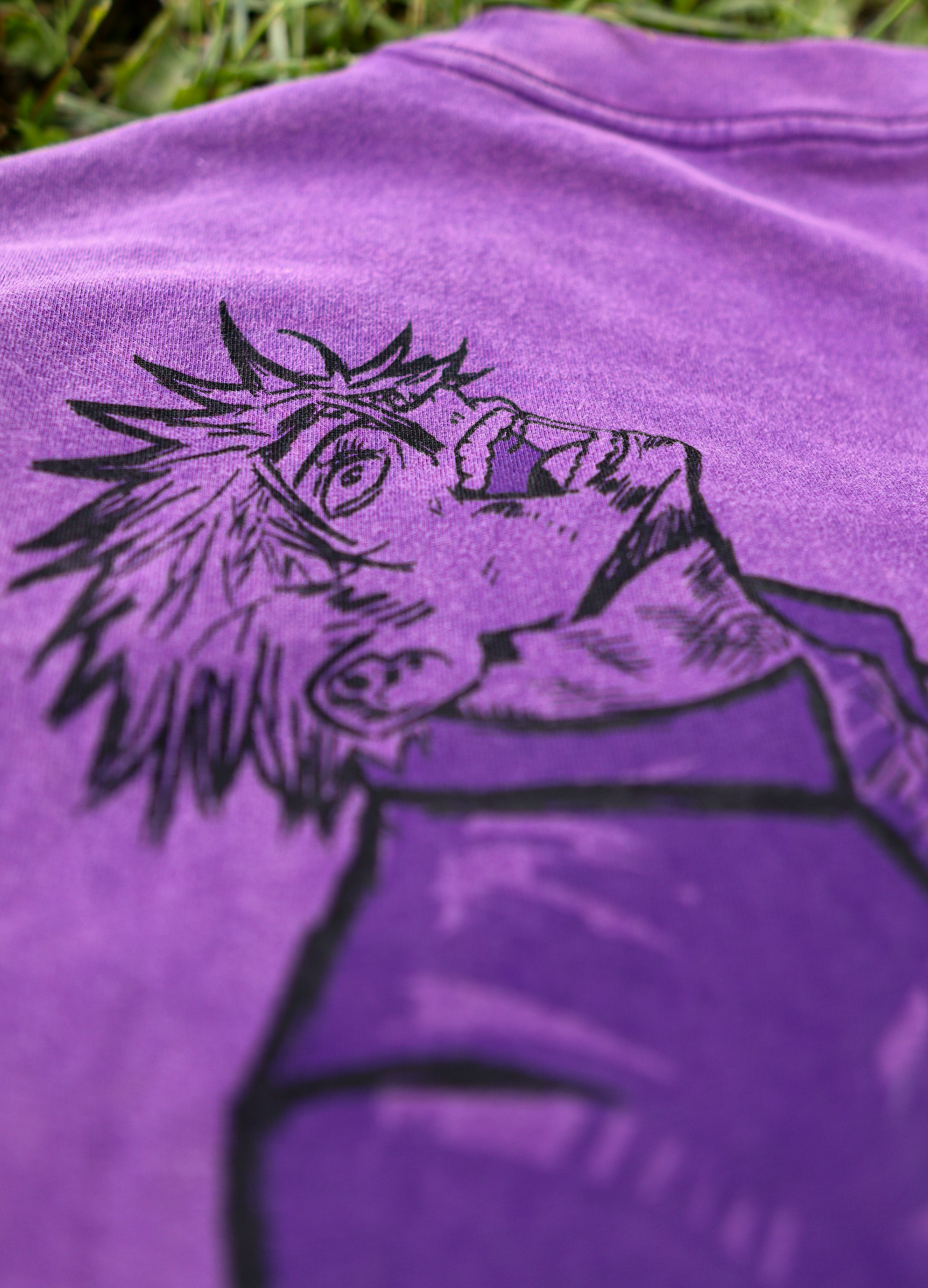 GOJO 'THE HONORED ONE' SHIRT (SIZE UP)